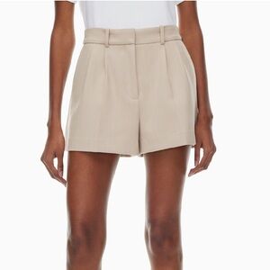 NWT Aritzia Babaton Pleated Mini Shorts size 6 in Matte Pearl/ White Stripe
